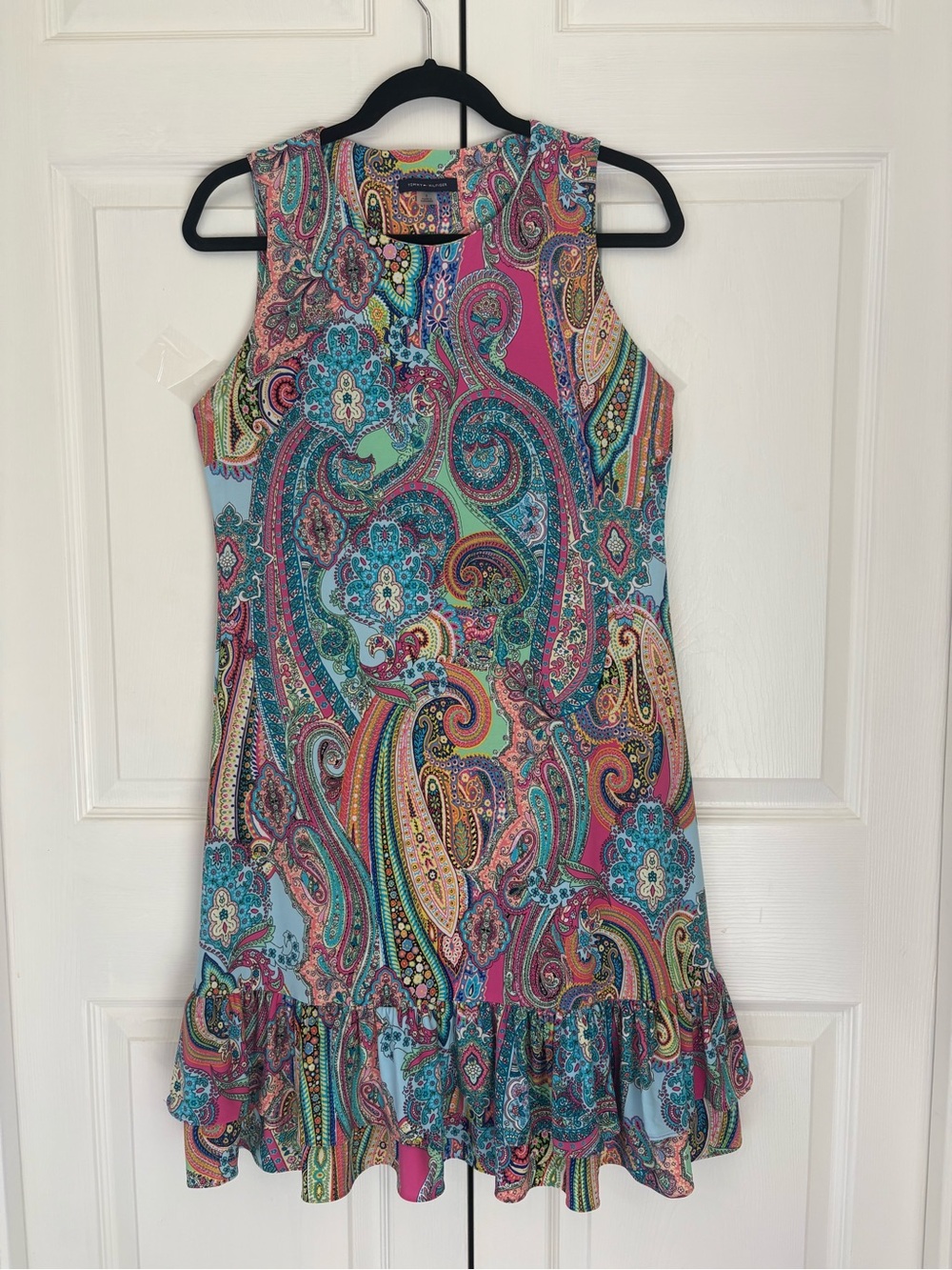 Excellent condition- ladies Tommy Hilfiger Multicolor Paisley Ruffle-Hem Dress